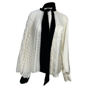 Sacai Bow Detail Blouse in White Polyester